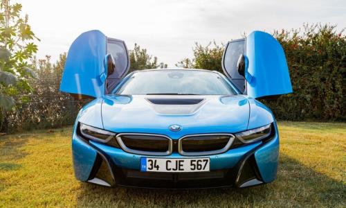 BMW I8 HYBRID & BENZİN