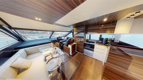 FERRETTI 670