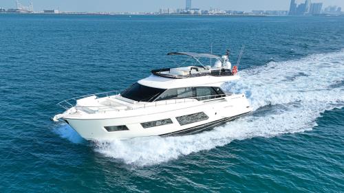 ferretti-670