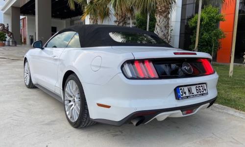 FORD MUSTANG CABRİO