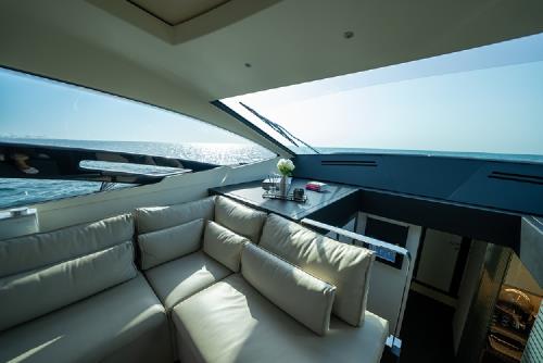 PERSHING 70