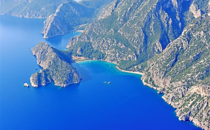 бухта порто дженевиз и бухта сазак